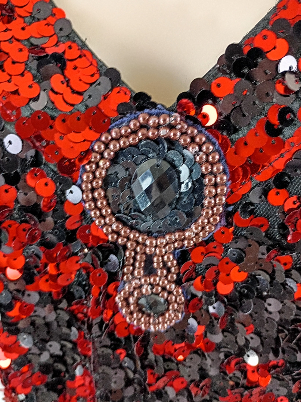 Red And Black Sequin Fringe V-Neck Flapper Party Dress - Picture 7 of 10